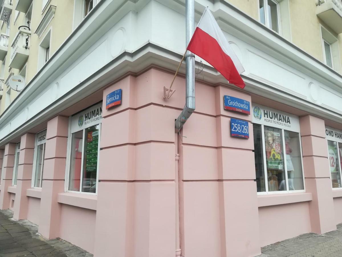 Apartament Grochowska Warszawa Esterno foto
